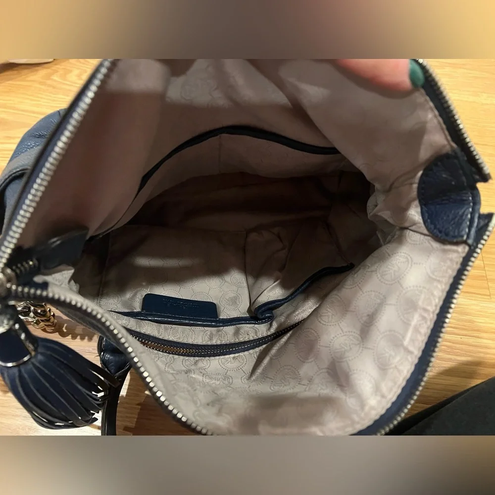 Navy blue Michael Kors bag - Picture 4 of 6